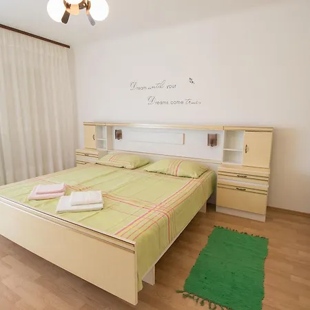 Mladen